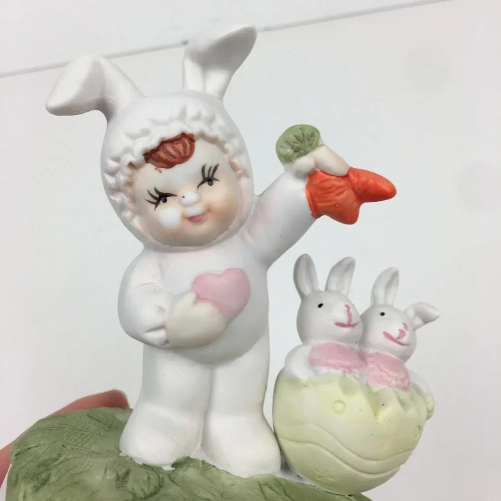 Vtg Easter‎ Bunny Rabbit Holiday Figurine Musical Revolving Child Pastel Colors